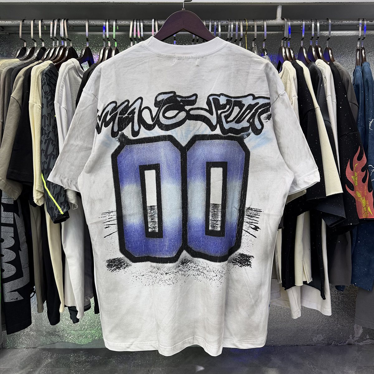 MAJESTIK The World Shark Graphic Short-Sleeve T-Shirt